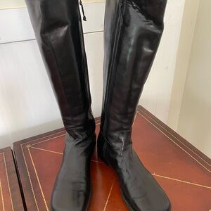 DONALD PLINER 9.5M Knee high Made in Italy leather
